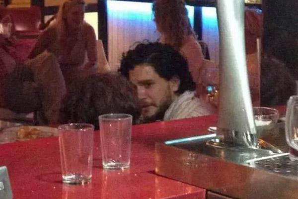 Kit Harington'un Saçı