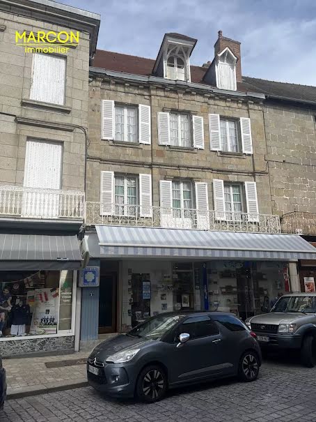 Vente maison  160 m² à Felletin (23500), 109 000 €