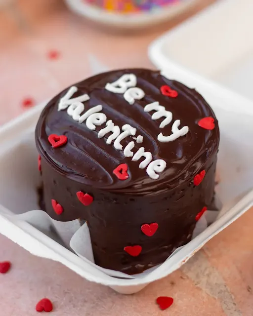 Be My Valentine Bento Cake Design 3
