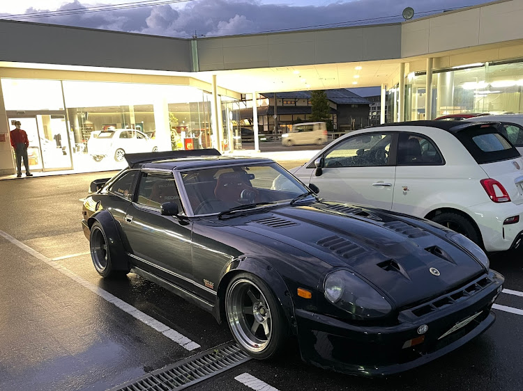 フェアレディZの2021ベストショット・カレンダーに載ってみたい・11月にエントリーします!・5連休最終日の過ごし方♪・クルマ好きが集まるお休み処“柊（ひいらぎ）”に関するカスタム事例の投稿画像26枚目