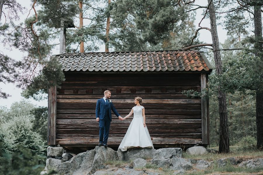 Wedding photographer Anette Bruzan (bruzan). Photo of 13 August 2017