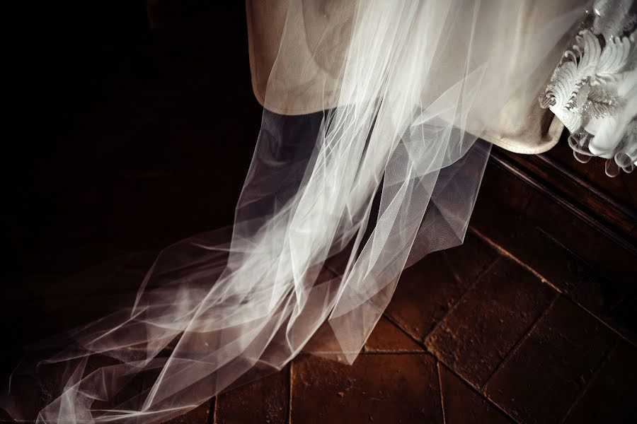 Fotografo di matrimoni Michela Rapacciuolo (michelarapacciuo). Foto del 8 ottobre 2019