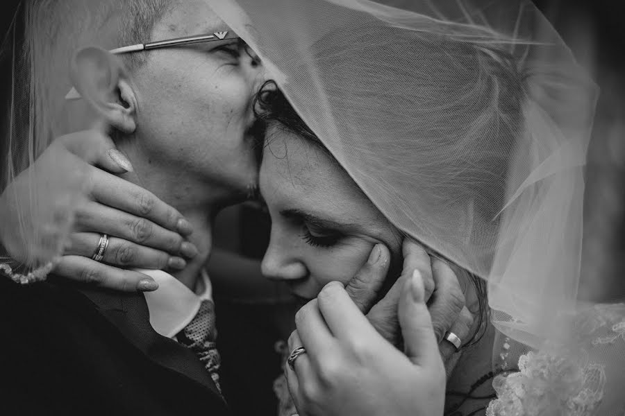 Fotógrafo de casamento Robert Buchner (robertbuchner). Foto de 9 de dezembro 2019