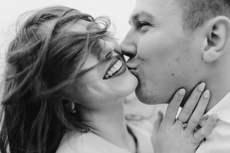 Fotógrafo de casamento Alena Babushkina (bamphoto). Foto de 30 de agosto 2018