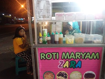 Photos of Indomaret Banyuanyar 2