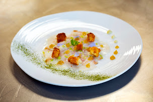 Photo n°5 de Restaurant - Domaine de la Mautanne à Sainte-Tulle (Lieu de mariage)