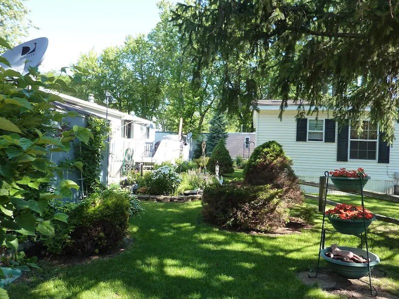 Chain O Lakes Mobile Homes Inc photo