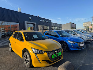 Photo n°7 de PEUGEOT - GARAGE DE LA CHARBONNIERE ETS HUET à Saint-Jean-de-Braye (Concessionnaire Peugeot)