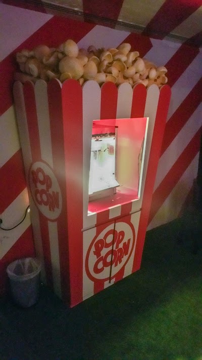 Photos of Cirque Le Soir