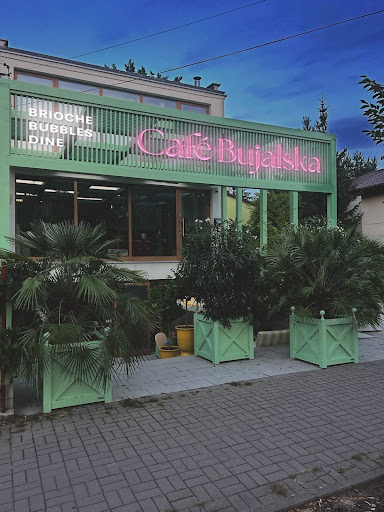 Cafe Bujalska