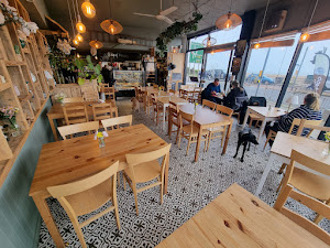 Yaaze Bistro Cafe & Meze Bar photo