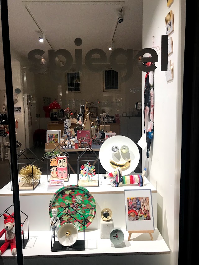 Spiegel Amsterdam 100% Dutch