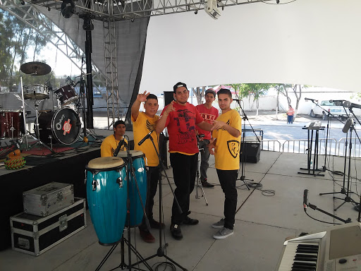Los Macias Primos Cumbia - Thumbnail