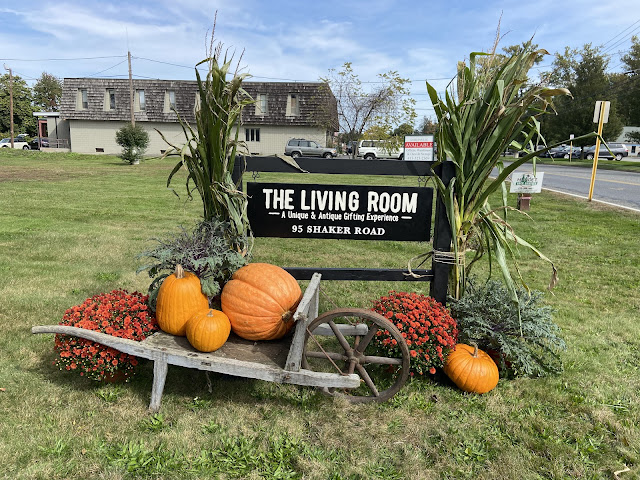 The Living Room by null