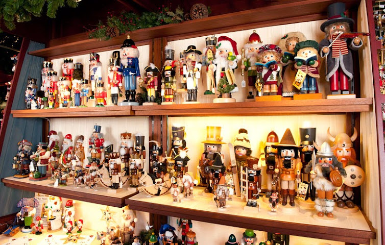 Käthe Wohlfahrt of America by null