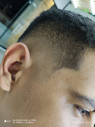OLYMPUS "place of gods" BARBER SHOP - Thumbnail