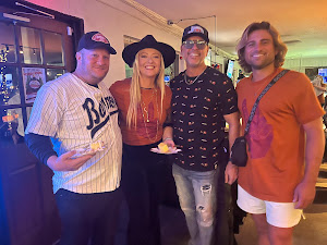 Kahuna's Bar and Grill photo