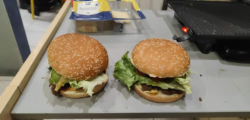 Photo 4 - El'Food
