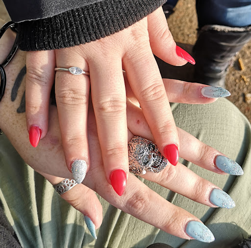 John's Nails & Spa