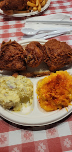Gus's World Famous Fried Chicken photo