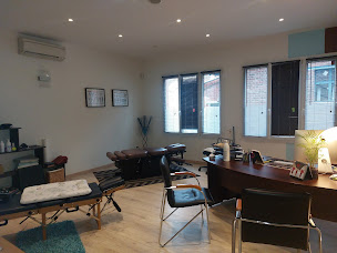 Photo n°2 de Cabinet Chiropraxie Conflans - Sandrine et Romain MATHIEU à Conflans-Sainte-Honorine (Santé)