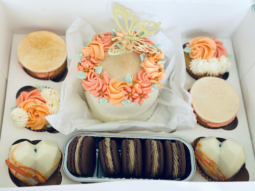 Specially Made Cakes - Thumbnail