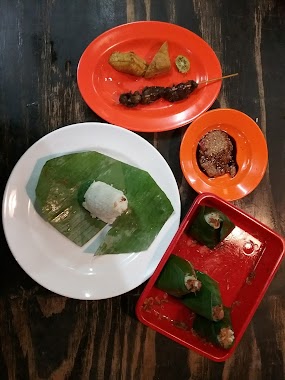 Nasi Uduk Ayam Goreng Kebon Kacang PUAS Bang Rachmat, Author: Ivan Affandi