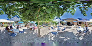 Photo n°22 de Camping Les Chalets sur la Dordogne à Girac (Piscine)