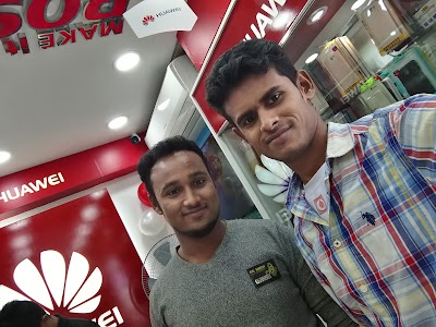 Photos of Huawei Smartphone Outlet