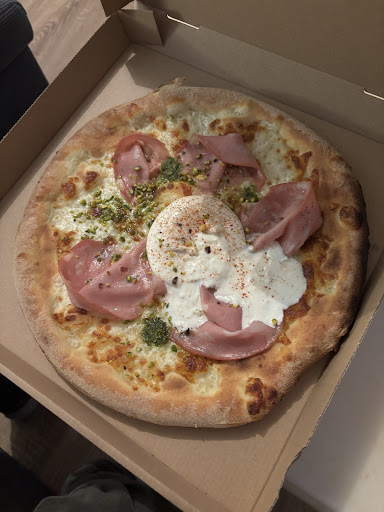 Photo 3 - Pizza & Basta