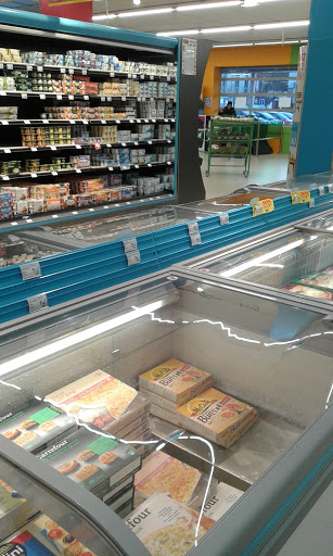 Photo 3 - Carrefour Contact