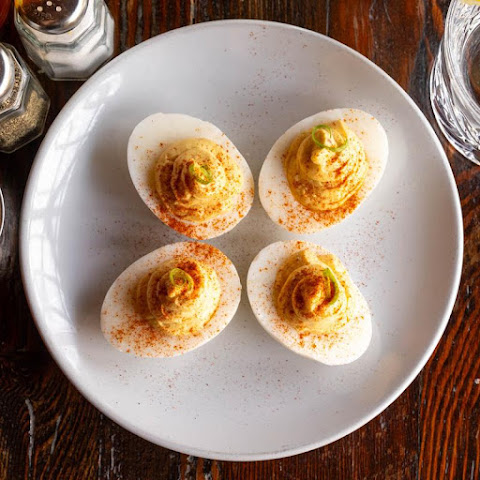 Triangle Spirits by null