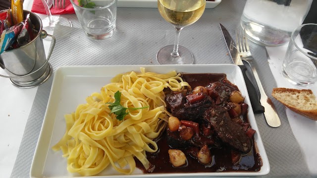Falstaff Café