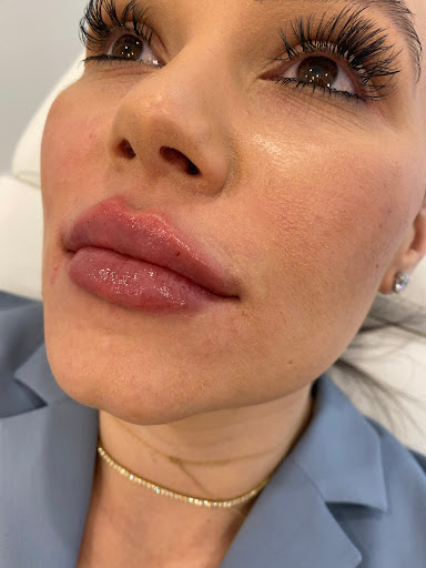Iconique Aesthetics - Thumbnail