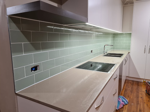 Surfers Tiling - Visual