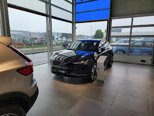 Photo n°2 de VOLVO LORIENT - PEMZEC AUTOMOBILES - CAR LOVERS à Lanester (Vendeur de voitures d'occasion)