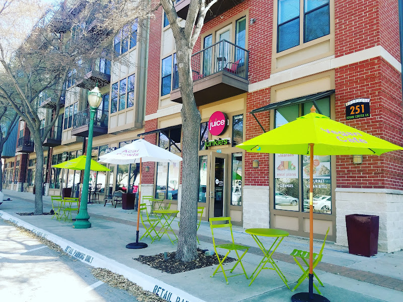 Juice Junkies - Raw Organic Cold-Pressed Juice, Superfood Smoothies & Vegan Bites — photo