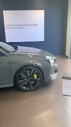 Photo n°40 de PEUGEOT STELLANTIS &YOU MONTIGNY-LE-BRETONNEUX à Montigny-le-Bretonneux (Garage automobile)