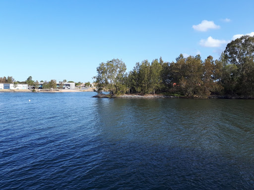 Varsity Pde at Lakefront Crescent - Thumbnail