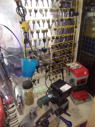Cerrajería de nivel y tlapaleria