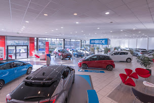 Photo n°29 de Toyota - Team Toy 94 - Créteil à Créteil (Vendeur de voitures d'occasion)