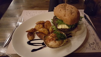 Photos of &AElig;gir microbrewery