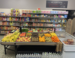 Photo n°1 de Vival Saint Estéphe à Saint-Estèphe (Épicerie)