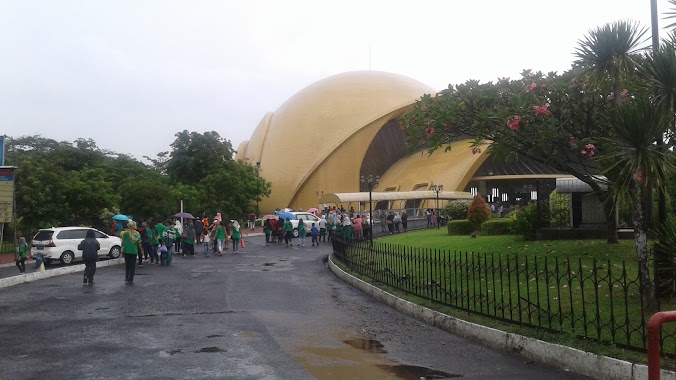 Teater IMAX Keong Emas TMII, Author: Reza Sabingin