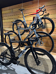 Photo n°4 de Giant Albi / UNIKBIKE Location - Vente - Réparation à Lescure-d'Albigeois (Magasin de vélos d'occasion)