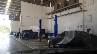 Photos of Renault British House