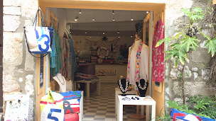 Photo n°2 de La Strada à Tourrettes-sur-Loup (Boutique de cadeaux)