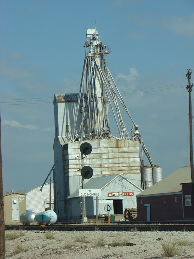 Old Monroe Elevator / Omelco Country Store - Thumbnail