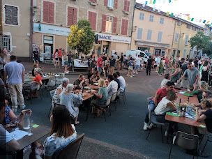 Photo n°14 de Fromagerie La Jeune France à Montmerle-sur-Saône (Fromagerie)