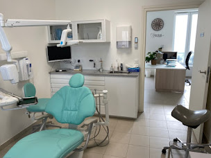 Photo n°1 de Docteur Catherine Achomko à Margency (Dentiste)